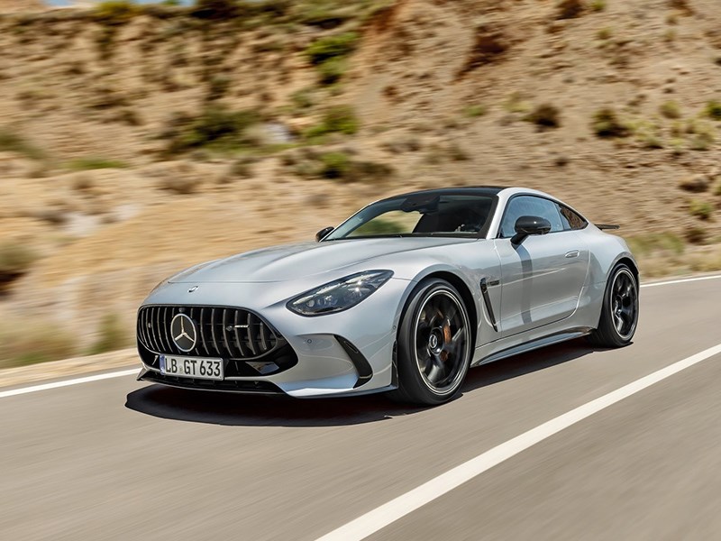 The updated Mercedes AMG GT is presented 